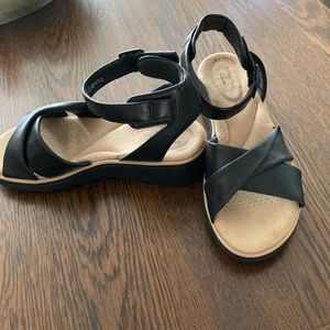 Clarks Jillian Bella Sandal Size 8W comfort shoe! In Box